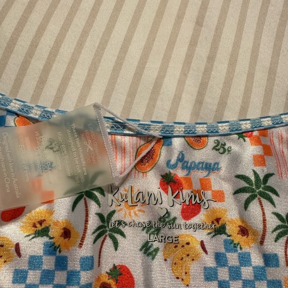 BRAND NEW Kulani Kinis - Picture 4 of 7